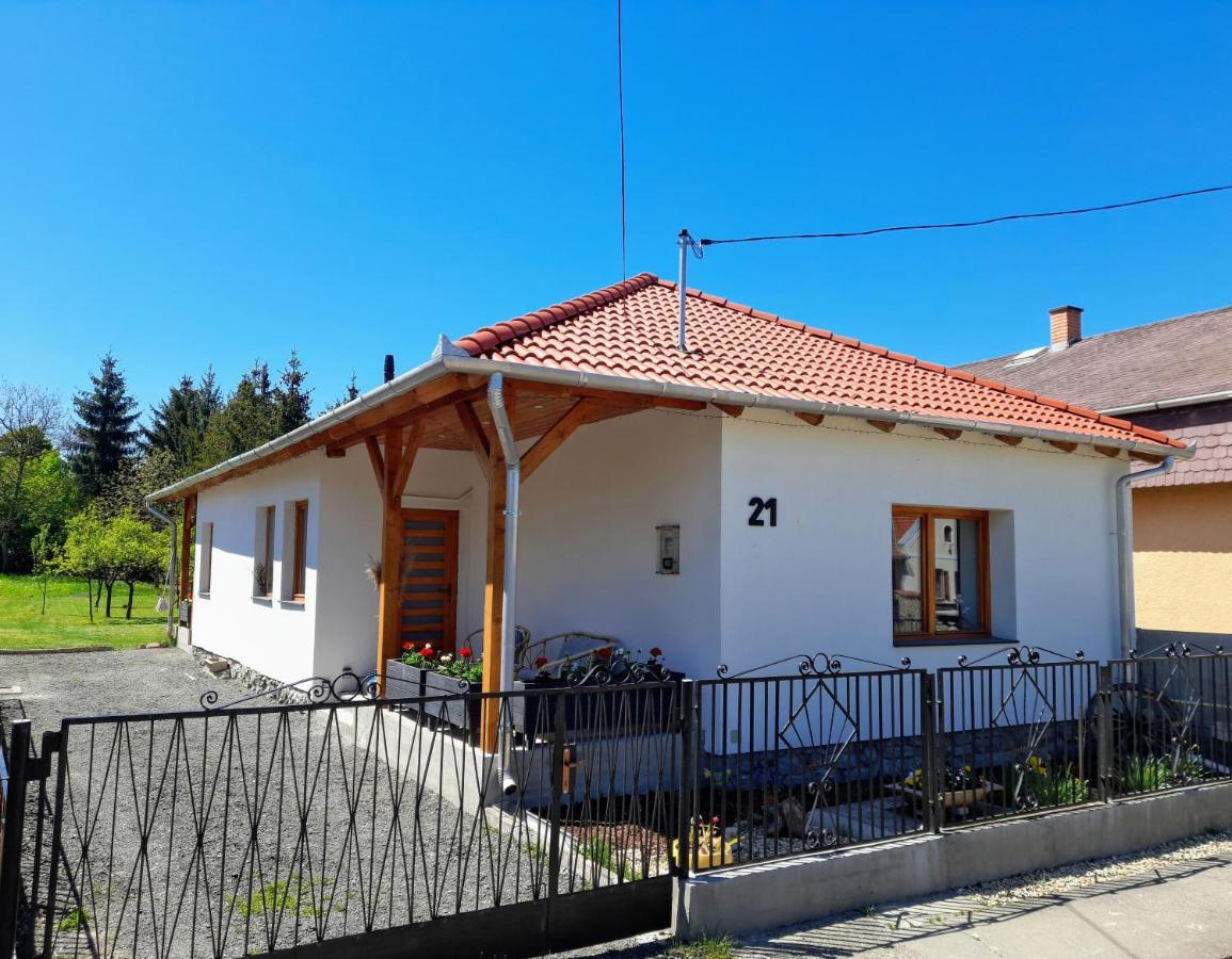 No°21 Apartman Сильвашварад Экстерьер фото