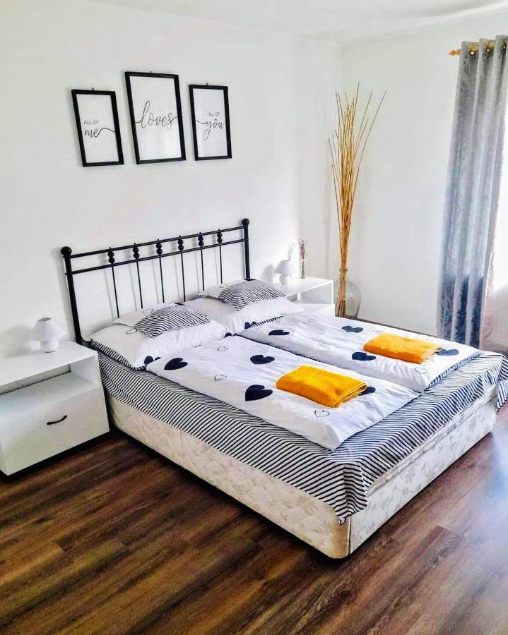 No°21 Apartman Сильвашварад Экстерьер фото